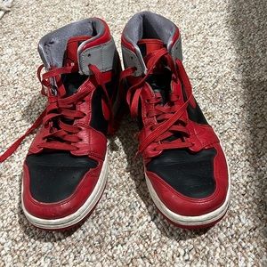 Nike Air Jordan 1 Retro High OG Red Shoe